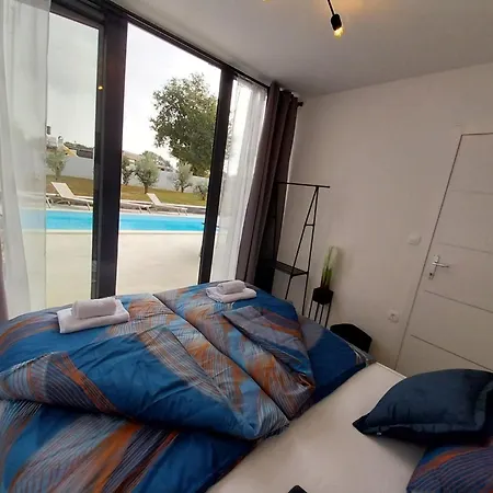 Hacienda Matea - Oase Der Romantik In Strandnaehe By Interhome Ferienhaus Pula
